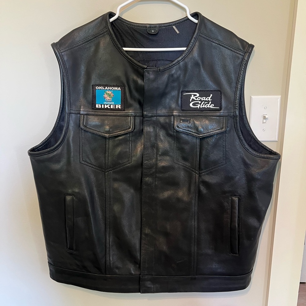 First Classics Leather Biker Vest Black Club Style Road Glide & Oklahoma Patches